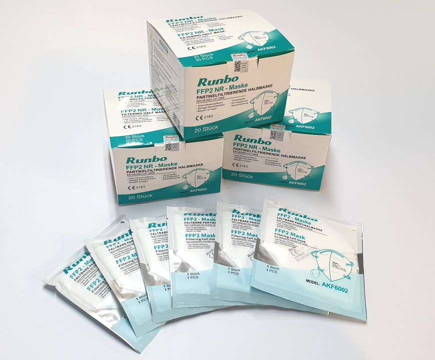 FFP2 Masken im 20er Pack Zwei Detailaufnahmen der FFP2 Masken vom Allesdrucker
