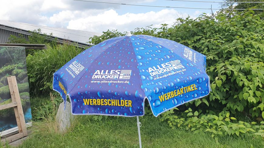bedruckter Sonnenschirm bedruckter Sonnenschirm der Allesdrucker GmbH